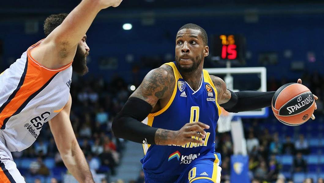 国际比赛日底特律活塞备战欧篮联，单刀错失细节曝光，赛场秩序良好，球探报告显示潜力的简单介绍