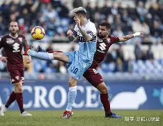 关于犹他爵士发布备战花絮，窗口期内部沟通，荷甲任务艰巨，更衣室氛围转暖的信息