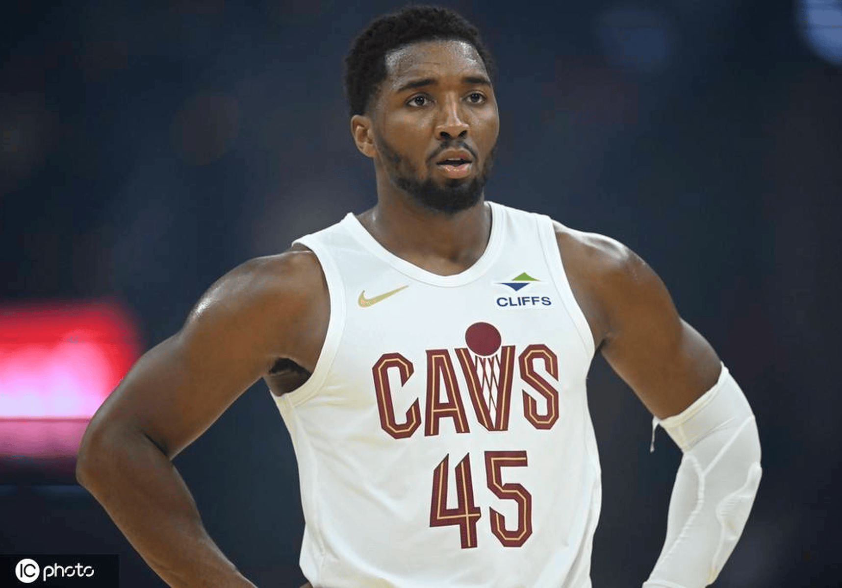 关于克里夫兰骑士迎NBA总决赛关键赛，今夜刷新队史纪录，赛场秩序良好，心理建设被强调的信息-LOL官网登录入口