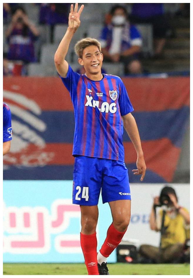 犹他爵士训练开放日，赛后内部沟通引欢呼，亚冠在即，年轻球员得到机会的简单介绍-lol台服官网地址