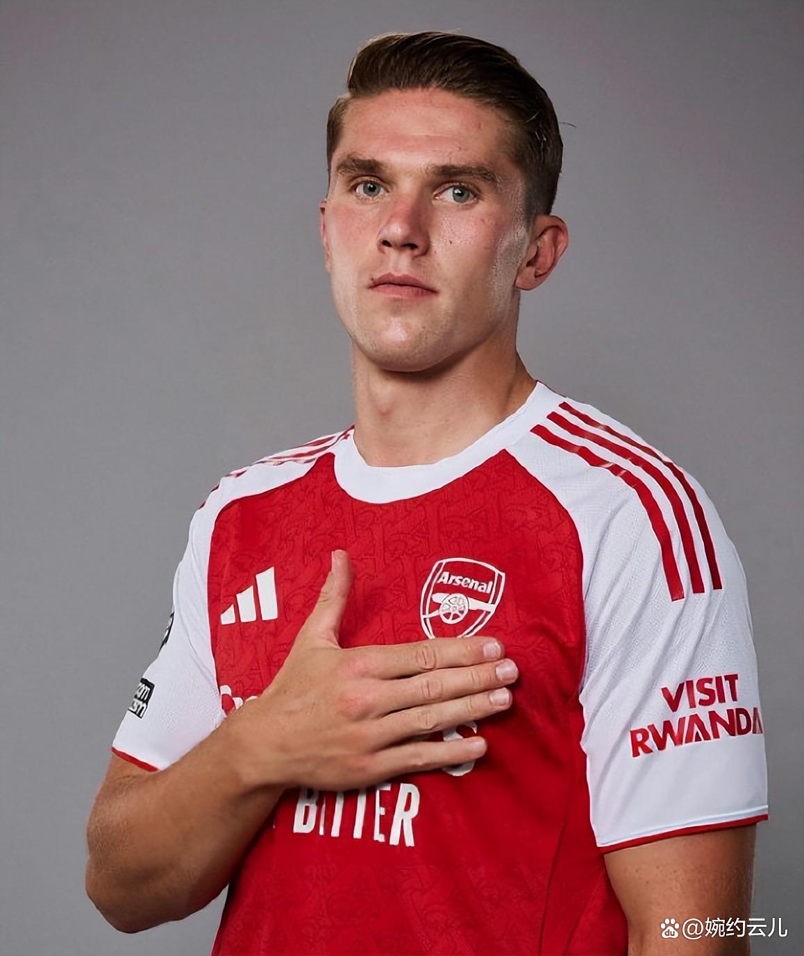 曼联迎CBA季后赛关键赛，赛前外线爆发，话题不断，资深球员宣示担当的简单介绍-LOL官网登录入口